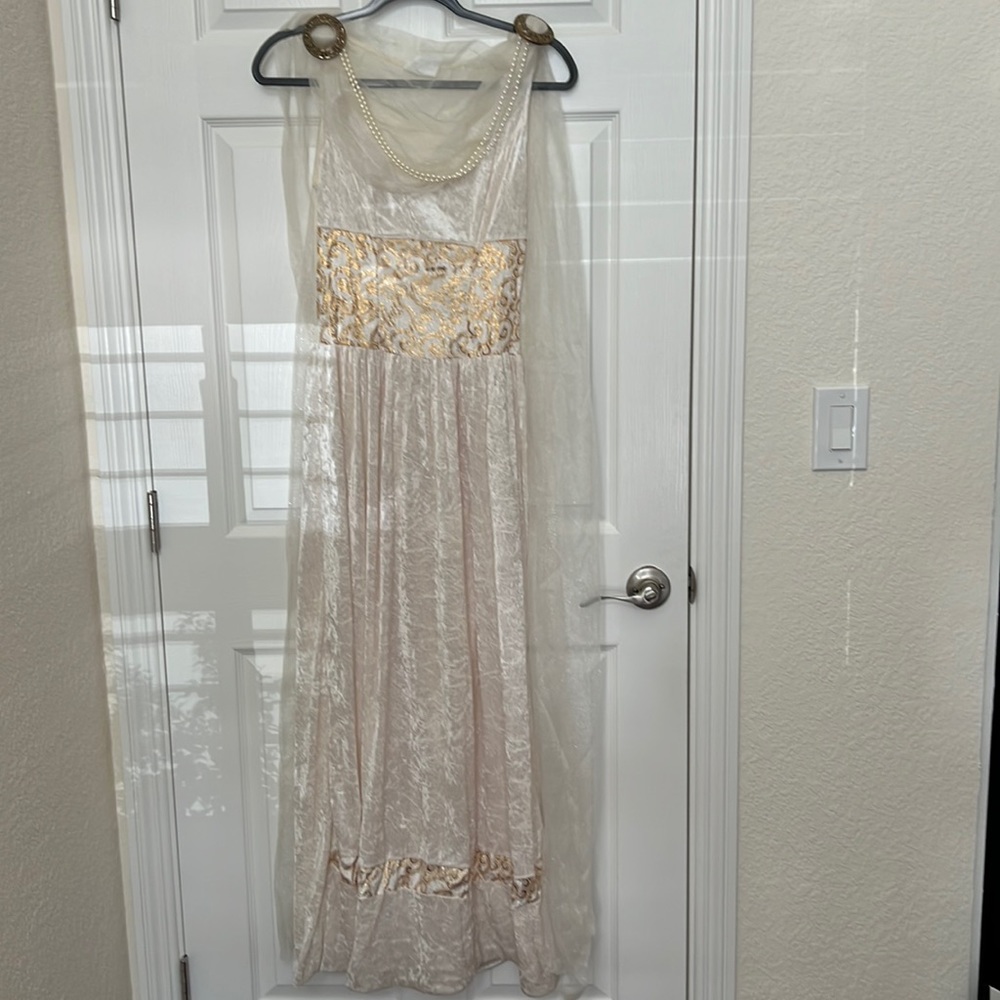 Roman Beauty costume